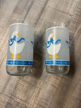 Set of two Vintage Libbey Blue Ribbon Goose 12 Oz Glasses